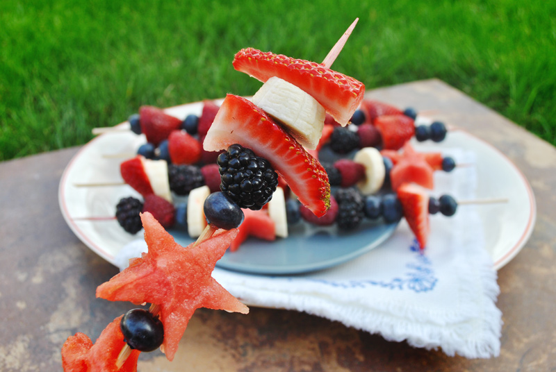 fruit-kebabs-close-up 