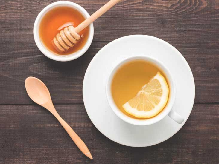 L'eau au miel et au citron: un remède efficace ou un mythe urbain?

