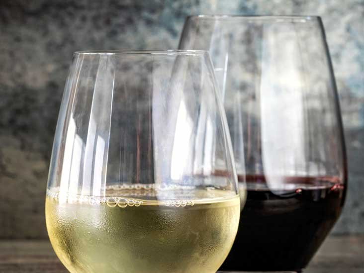 Vin rouge vs vin blanc: qui est en meilleure santé?

