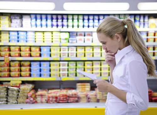 Femme, achats, supermarché