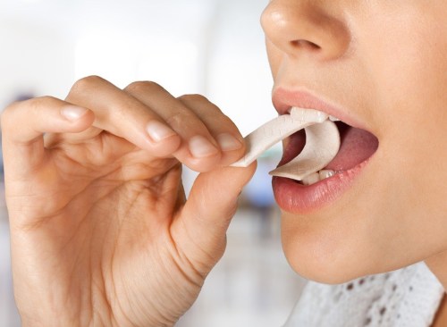 Chewing gum - comment se débarrasser d'un estomac gonflé en 24 heures