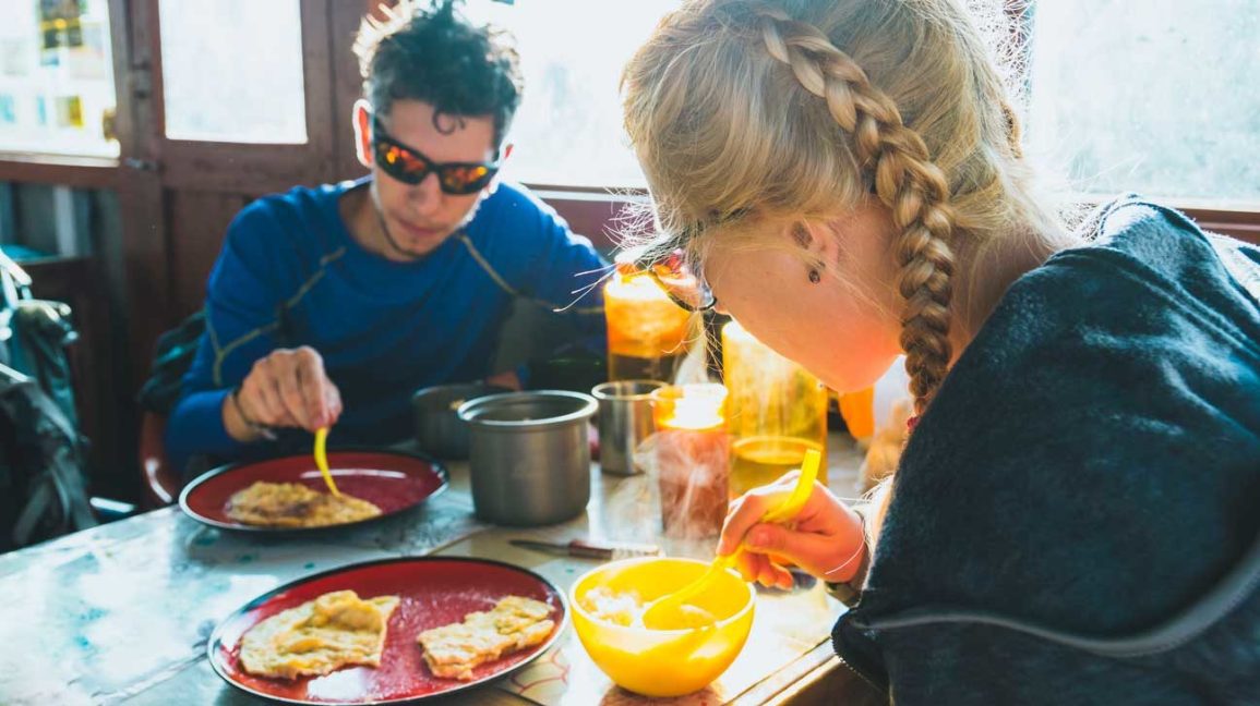 couple, manger, végétarien, céto, petit déjeuner