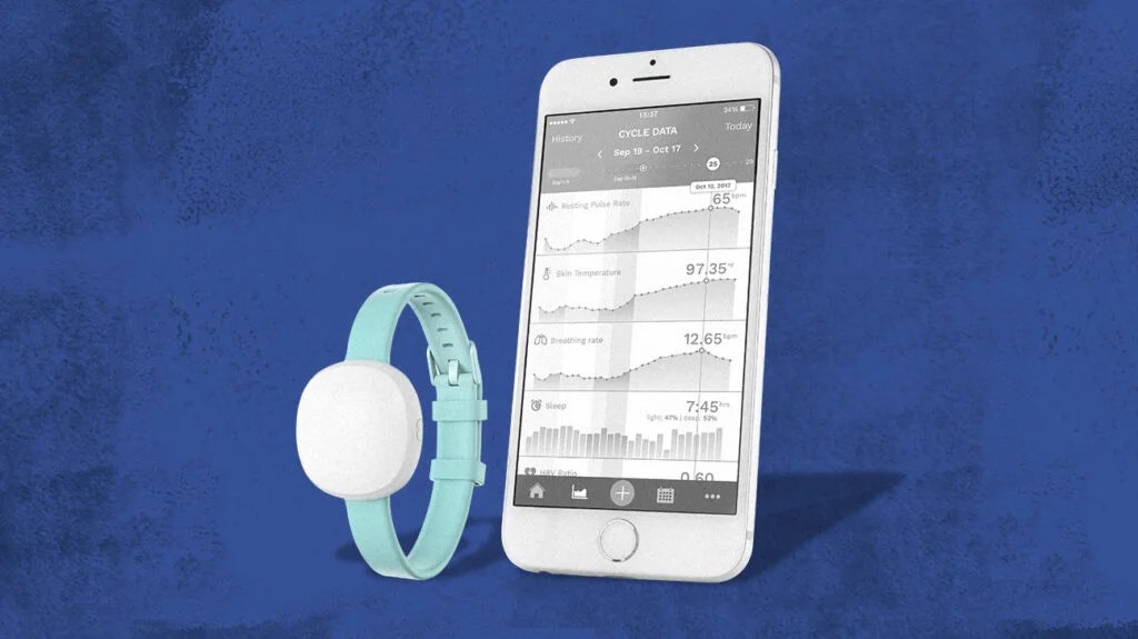 La montre Ava Fertility Tracker et l'application Ava.