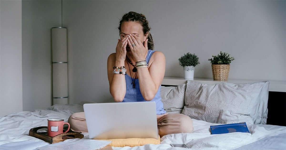 Comment les dispositifs médicaux aident-ils à traiter le syndrome de l’œil sec ?
